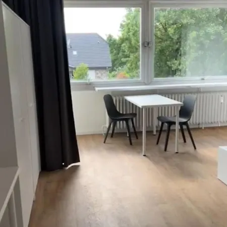 Bege Simplystay Lägenhet Duisburg
