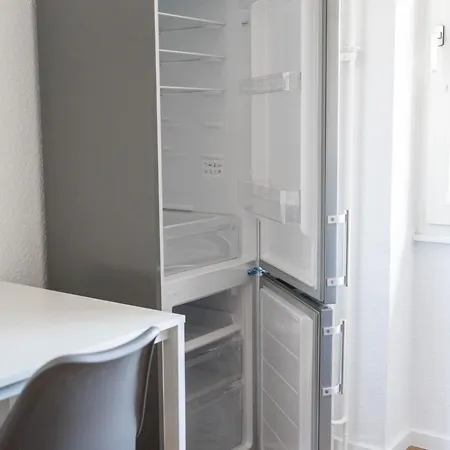 Bege Simplystay Apartment